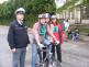 Na jízdu mladých cyklistek z Dačic dohlíží zástupce DI J.Hradec npor. Bc. Milan Urbanec  .jpg