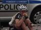 cyklistka a policejní auto 01.jpg