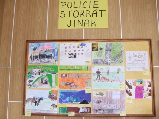 02 Policie 100 x jinak.JPG