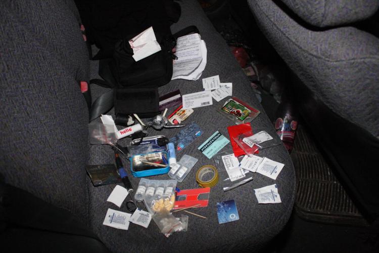 03 - auto s léky.jpg