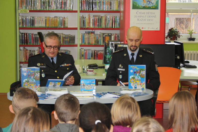 03. Karvinské čtení dětem.JPG
