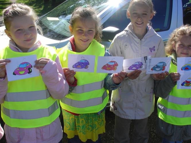 04 Připravená vybarvená autíčka 2.JPG