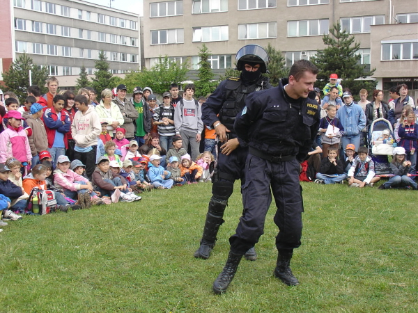 05