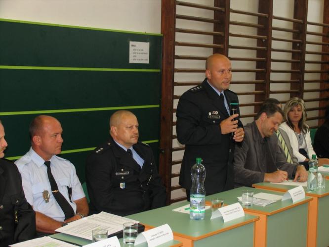 05.jpg