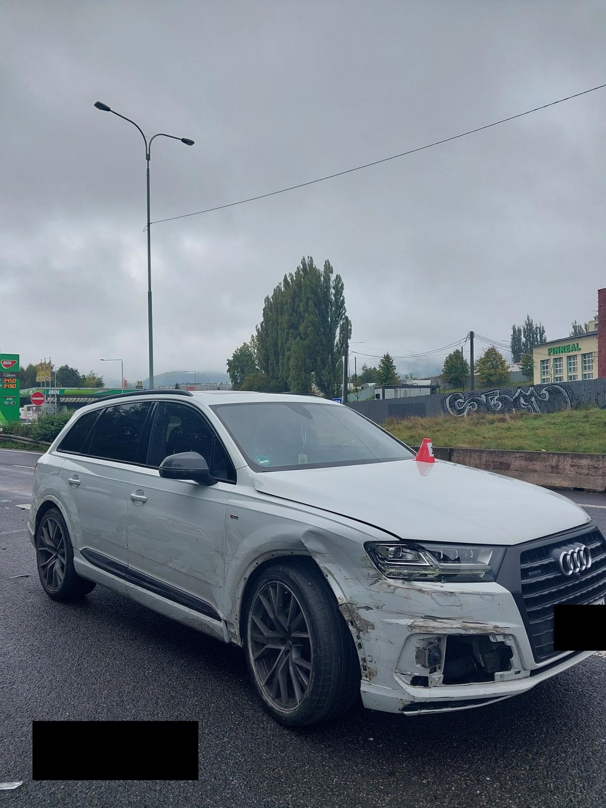1 AUDI Q7 LB (1).jpg