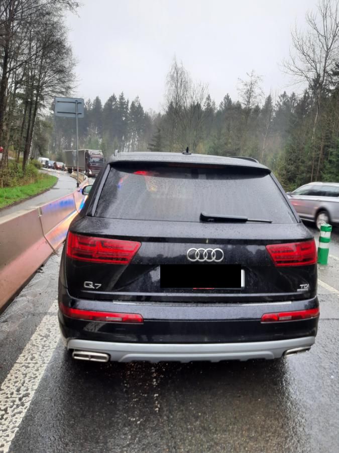1 Audi Q7 (1).jpg