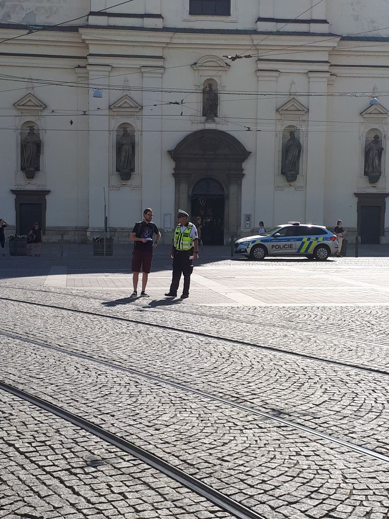 1 Bez uší neslyšíš (1).jpg