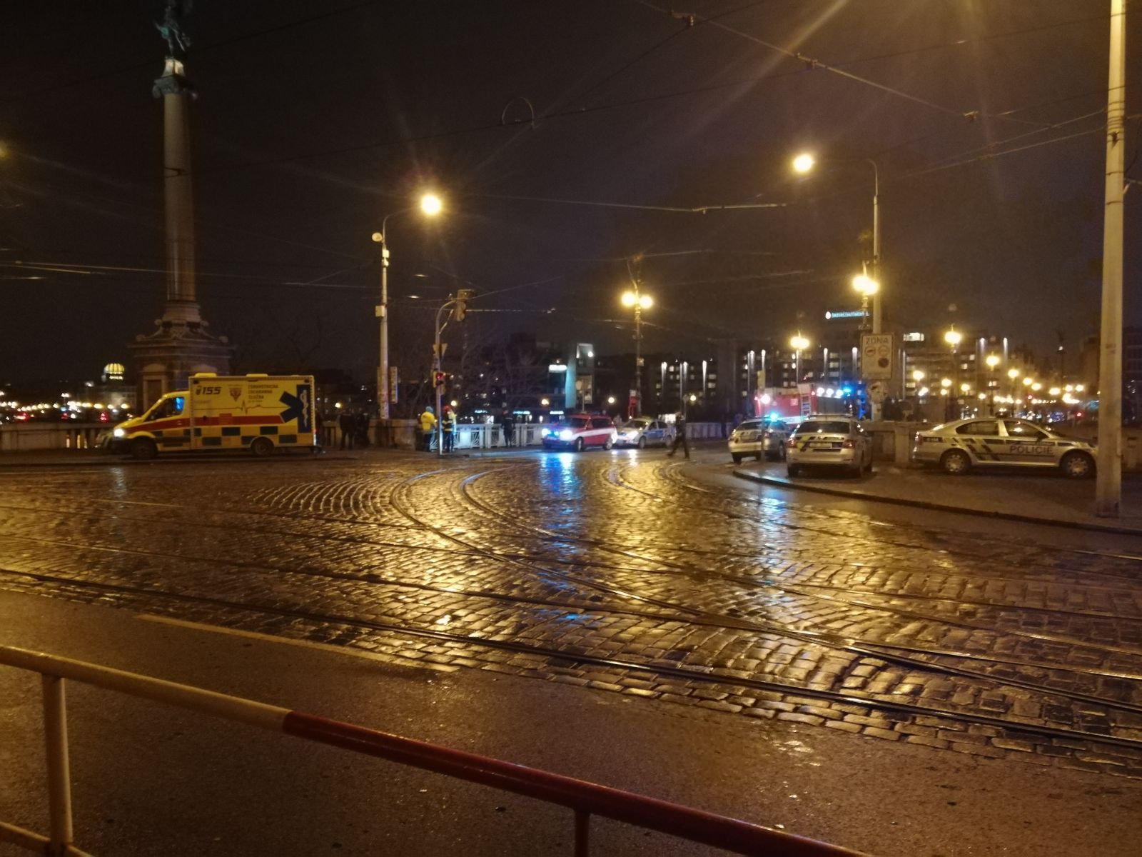 1 Čechův most - vyjednávání (1).jpg