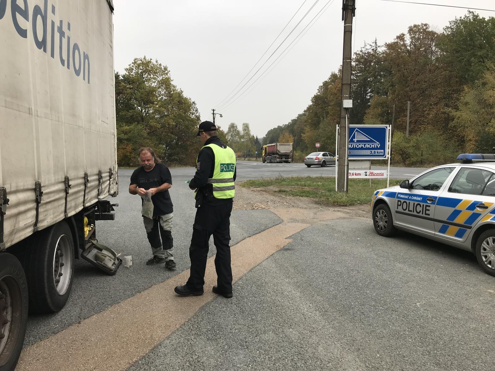 1 Dopravní akce Kařez 19.10.2018 (3).JPG