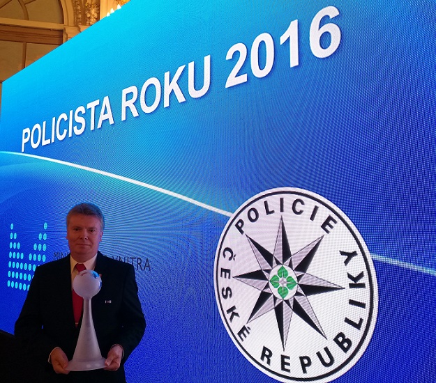1 Jaromír Badin - Policista roku 2016 2.jpg