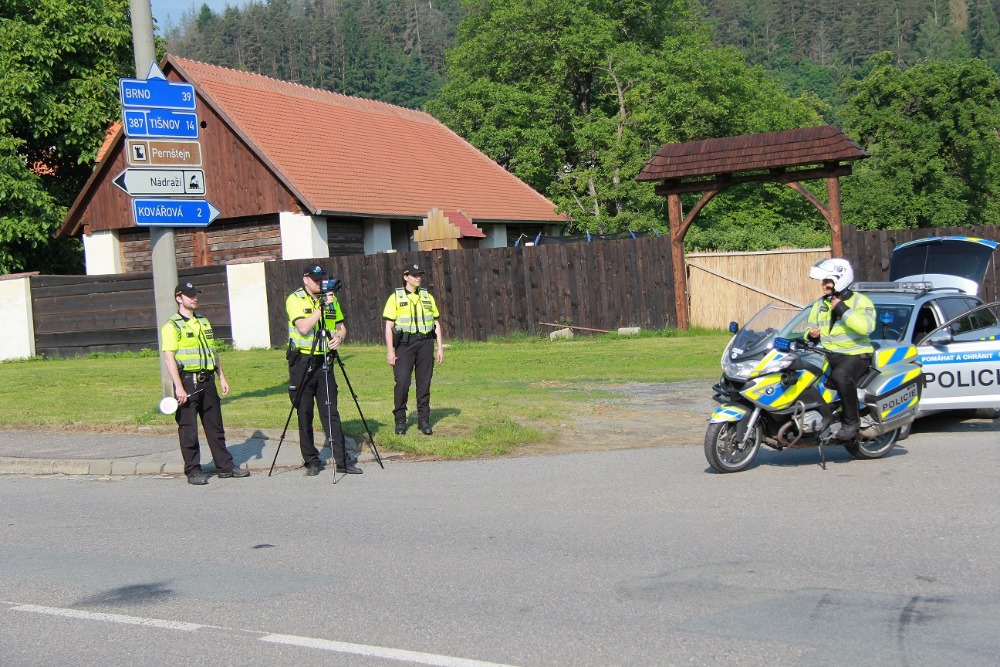 1 Nedvědice pod Perštejnem.JPG