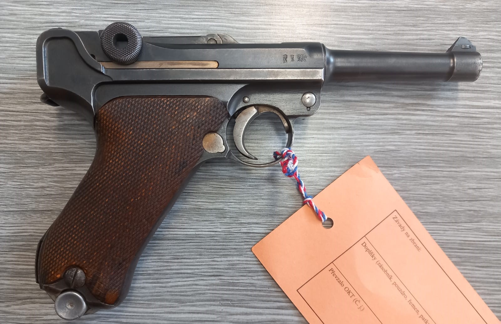 1 Pistole samonabíjecí DWM, model P08.jpeg