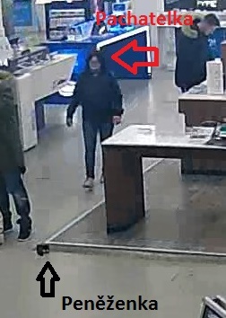1 hledaná žena (1).jpg
