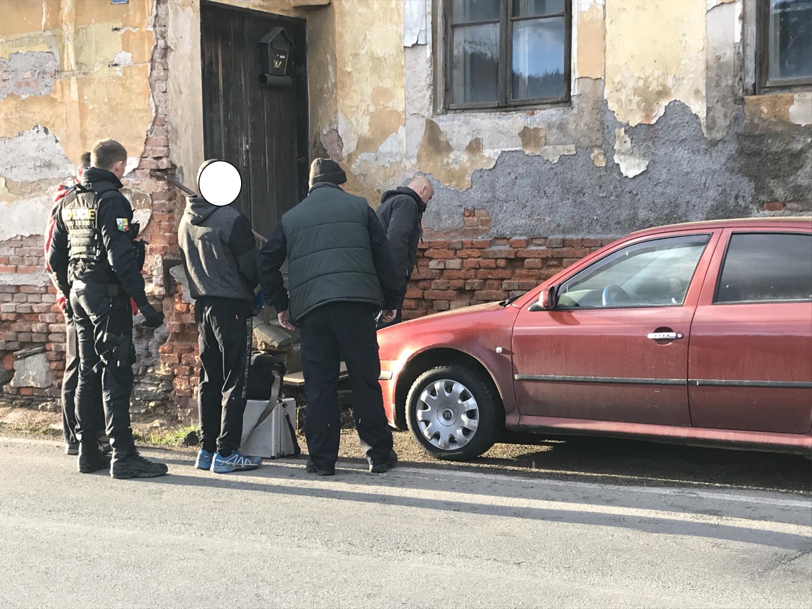 1 ohledání místa činu  (25).JPG