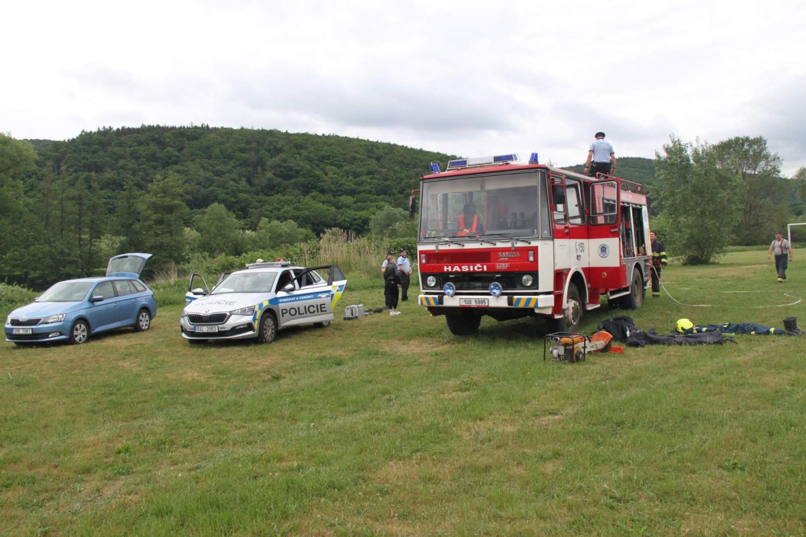 11 Den s policisty a hasiči