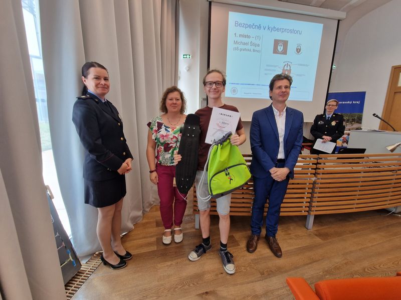 11 vyhlášení soutěže Bezpečně v kyber 12.roč (11).jpg