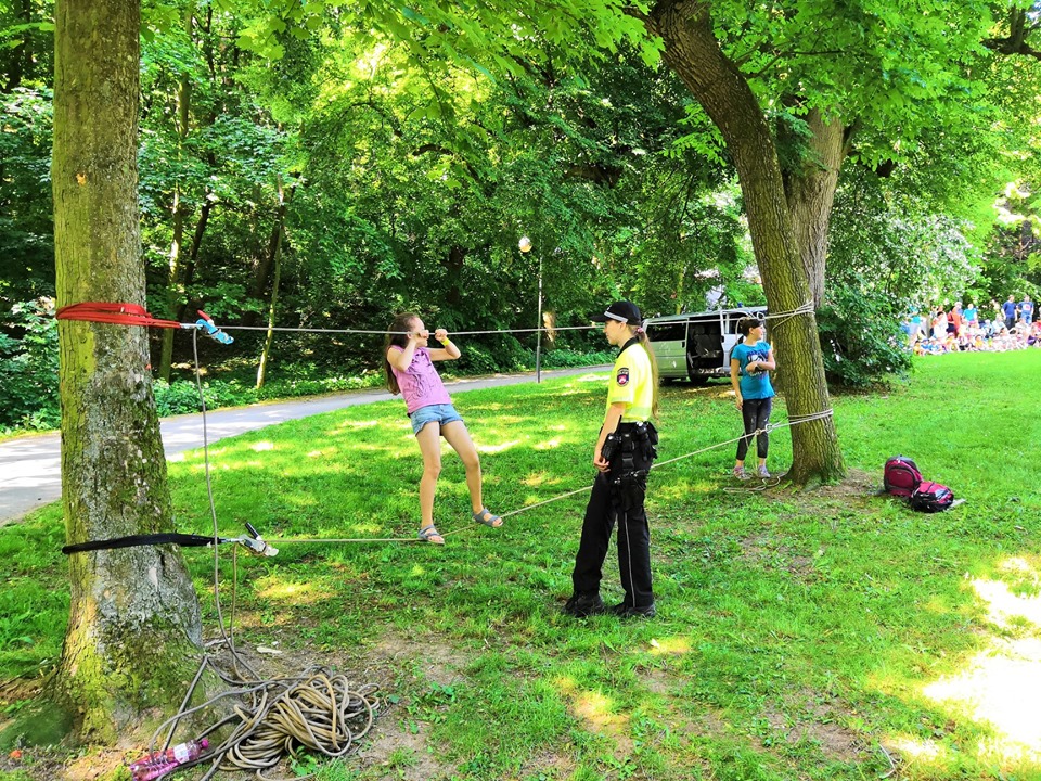 12 MP-lanová dráha.jpg