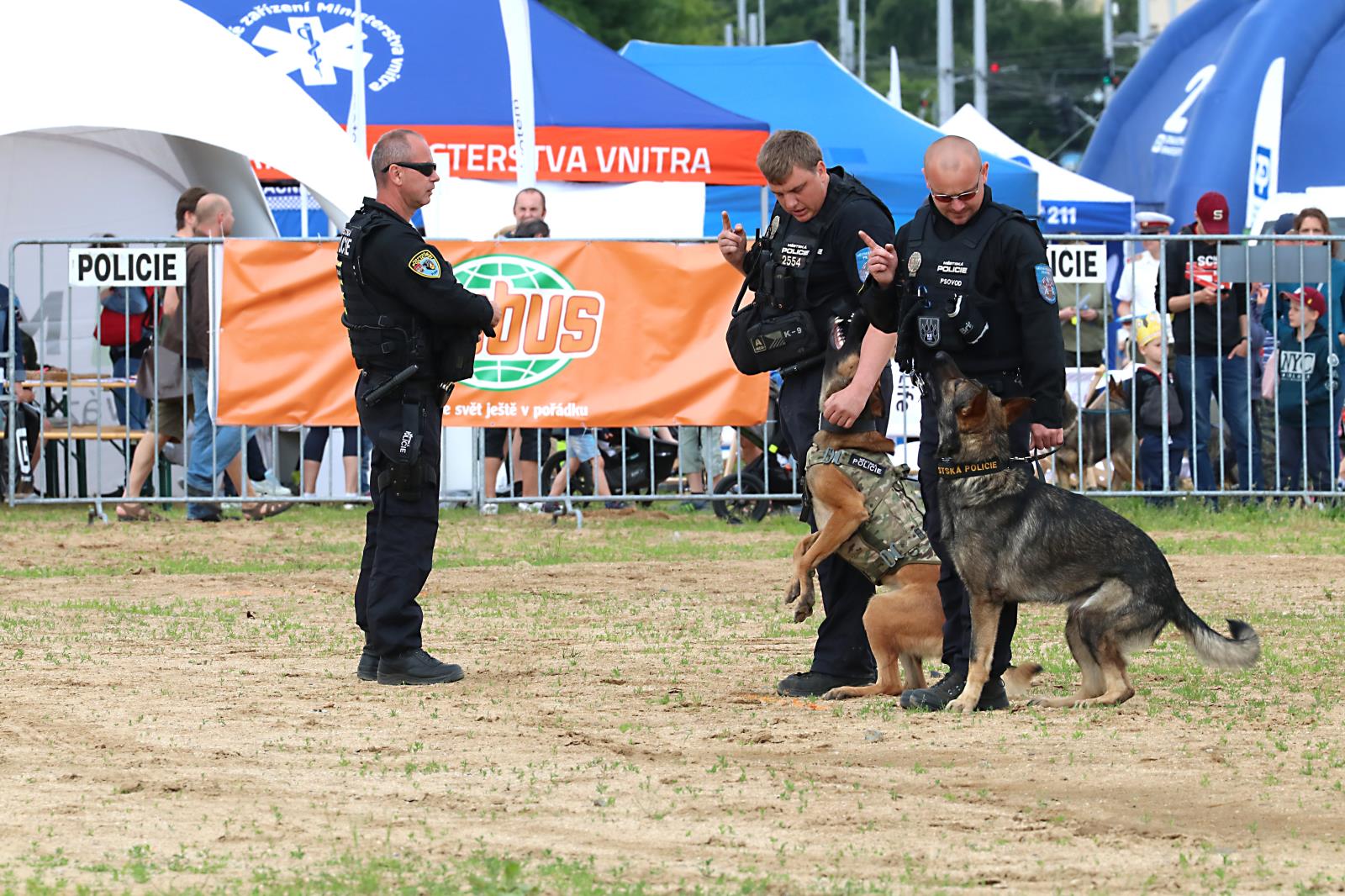 12 XII. den s policií (12).JPG