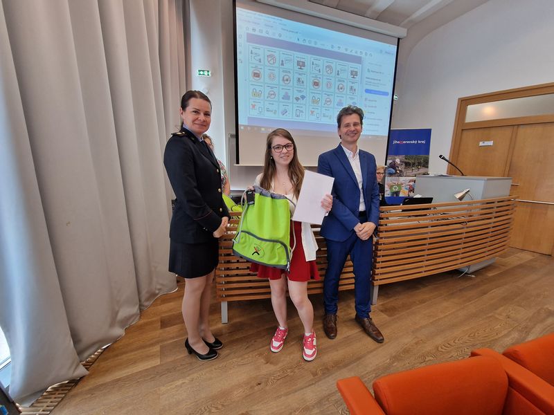 12 vyhlášení soutěže Bezpečně v kyber 12.roč (12).jpg