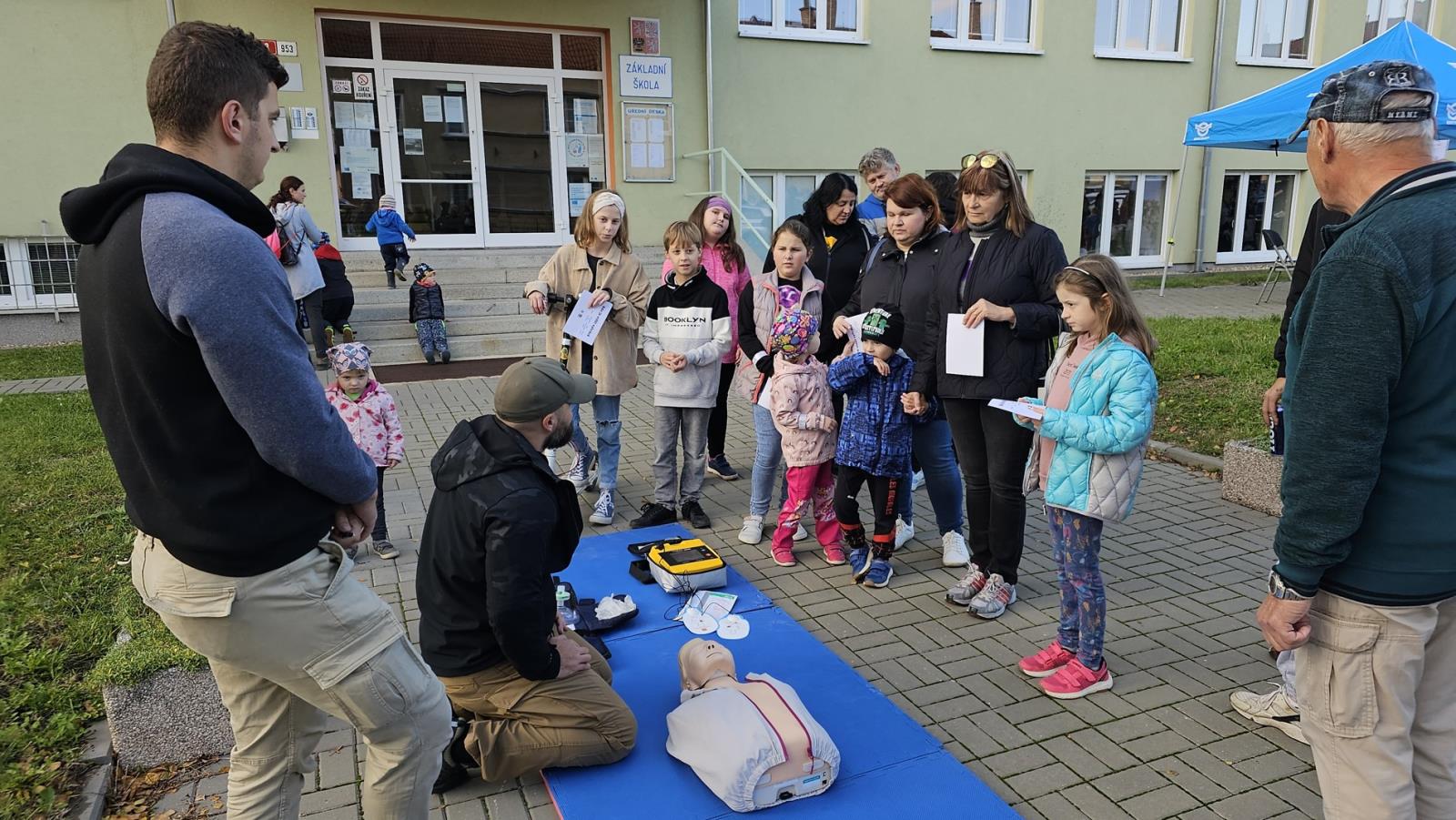 16 Zásady první pomoci.jpg