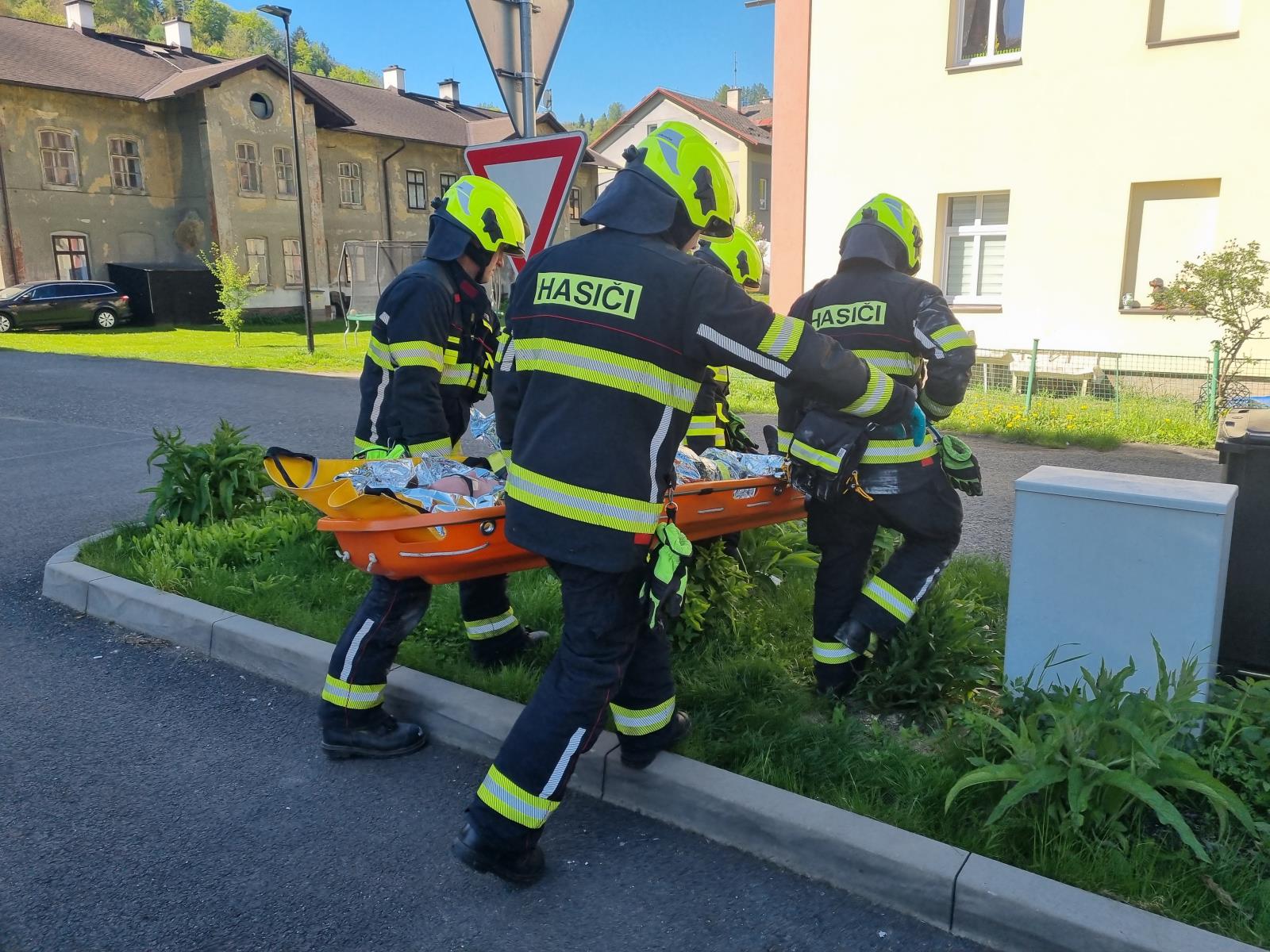 17 Cvičení IZS ŽB (17).jpg