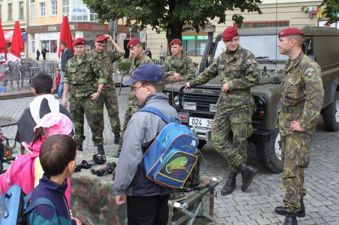 17 Den s policií U.Hradiště