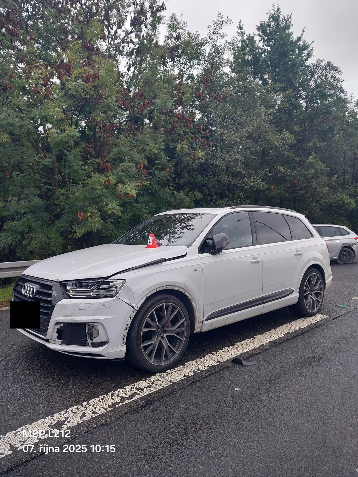 2 AUDI Q7 LB (2).jpg