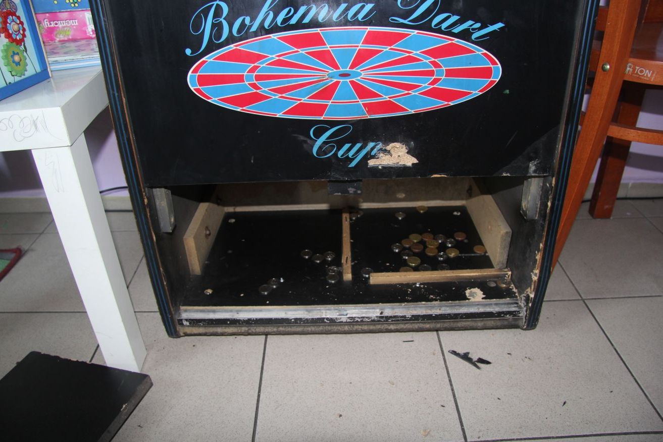 2 AUTOMAT ŠIPKY.jpg