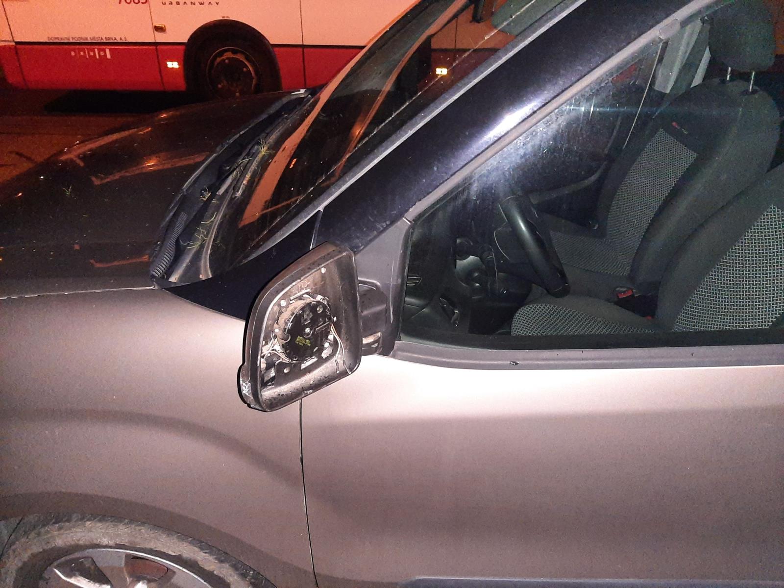 2 Auto2.jpg