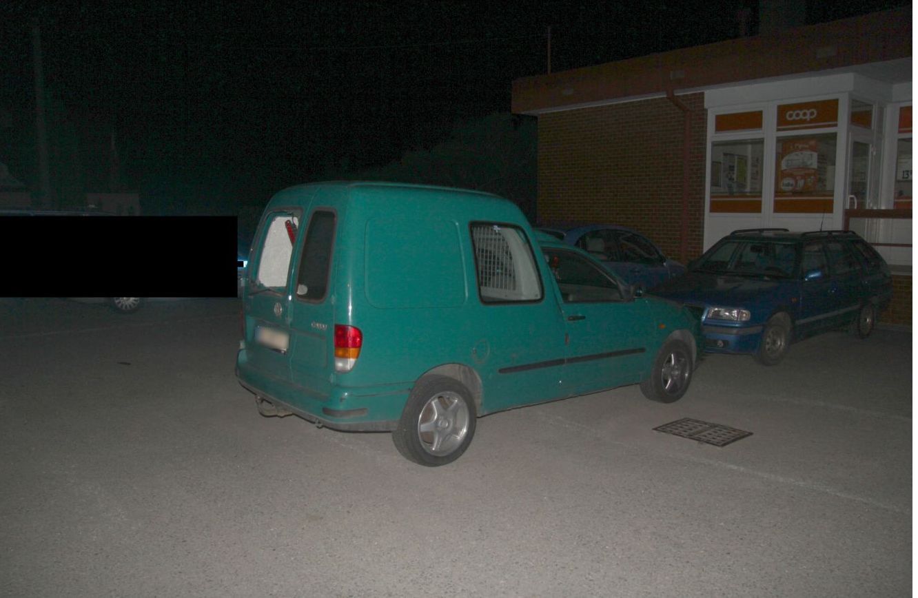 2 Poškozené vozidlo II.jpg