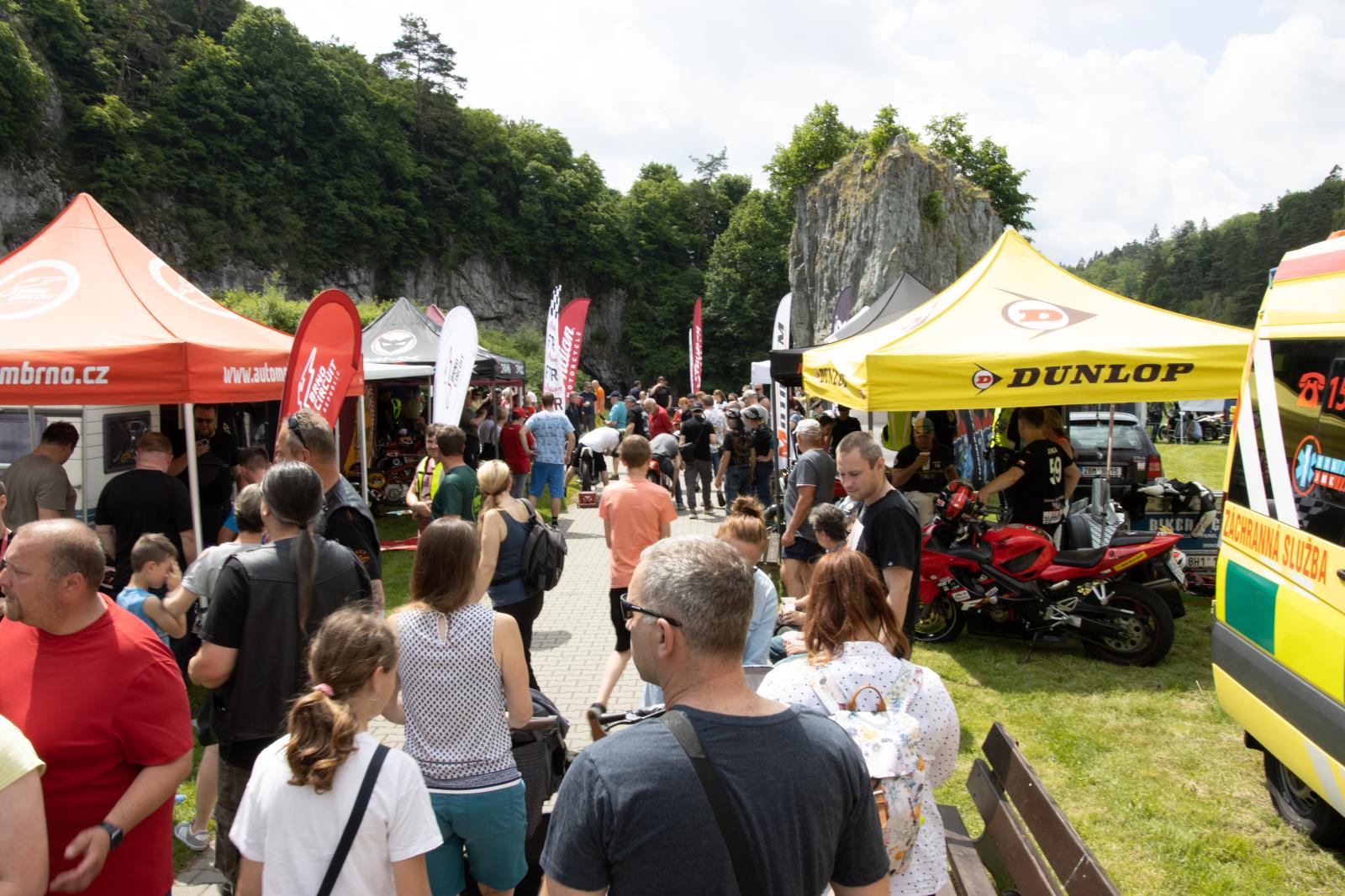 2 Vystavovatelé I.jpeg