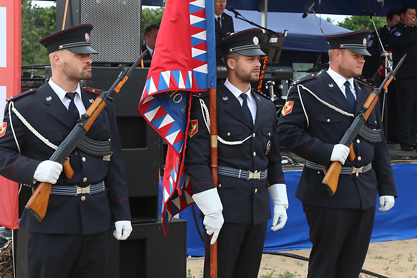 2 XII. den s policií (2).JPG