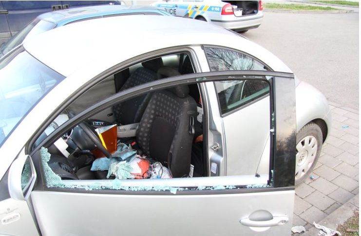 2 auto2.jpg