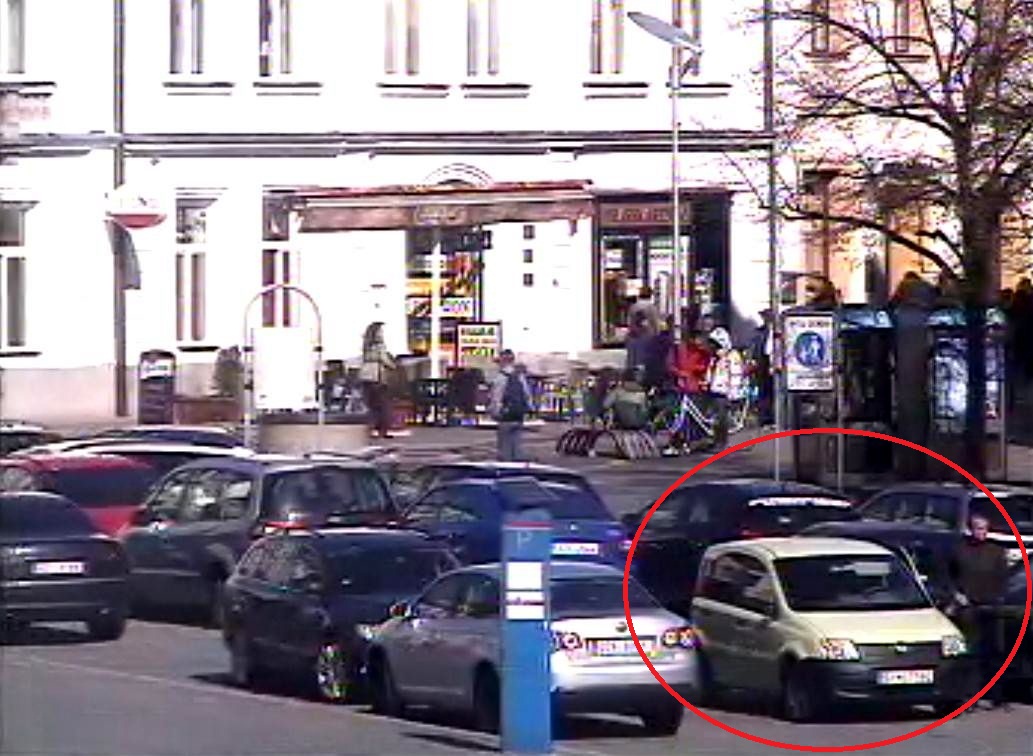 2 loupez ve zlatnictvi Uherske Hradiste