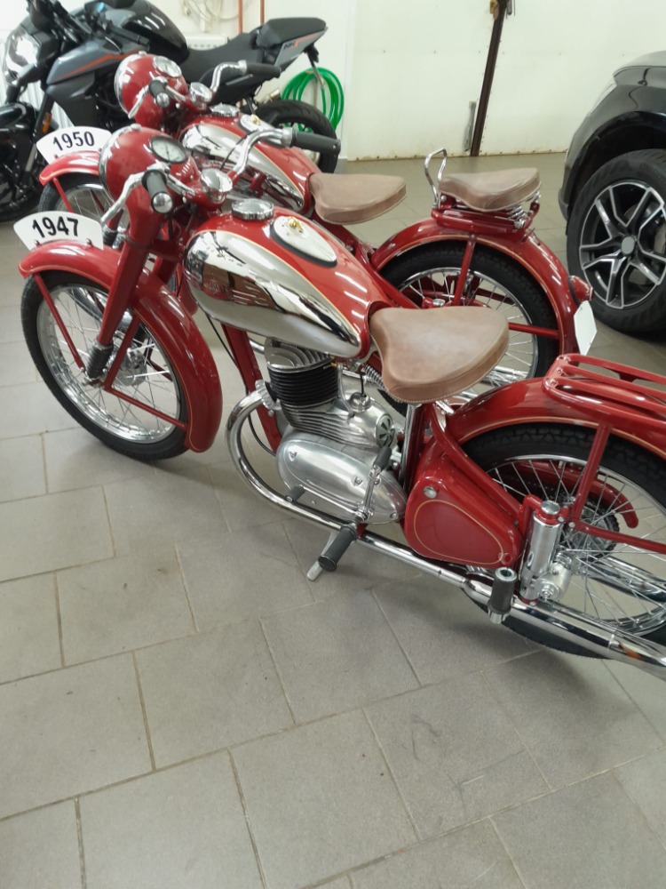 2 moto 1+2.jpeg