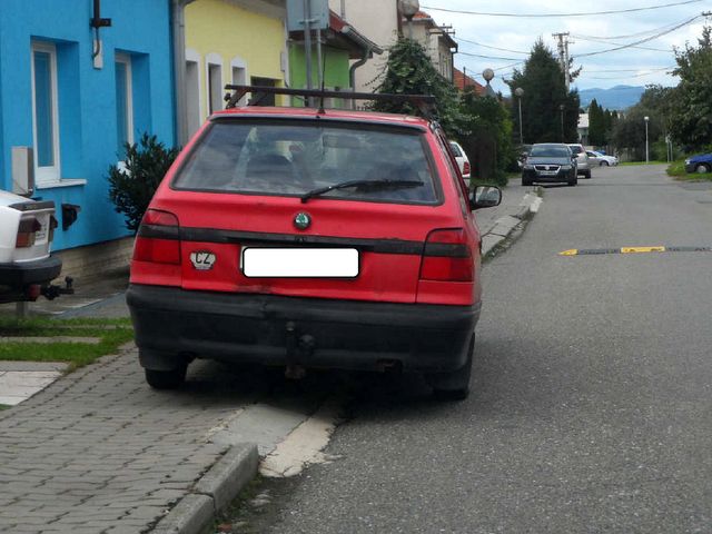 2 nespravne parkovani