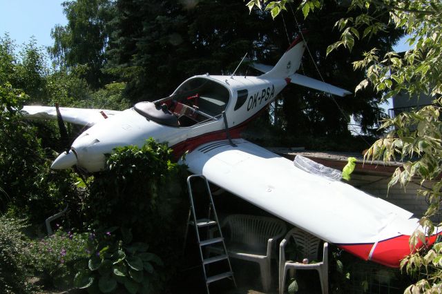 2 pad letadla Uherske Hradiste