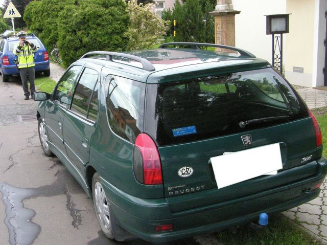 2 spatne parkovani Knezpole