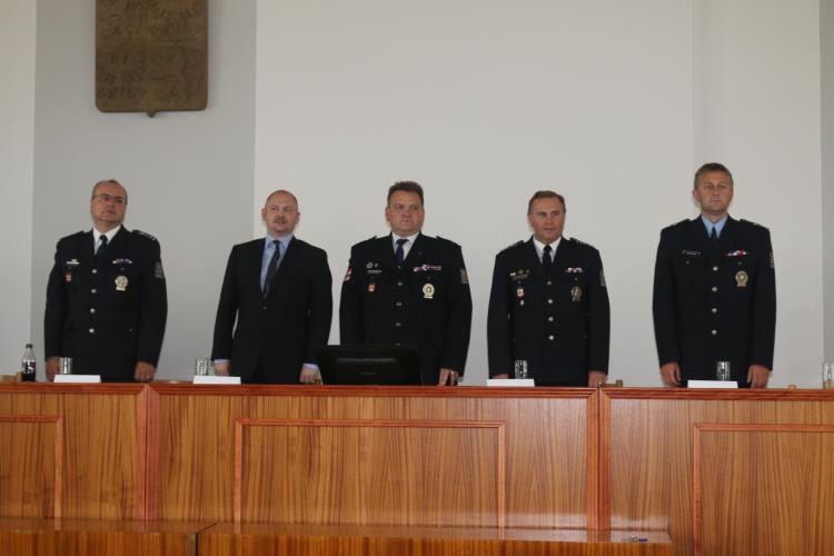 2. BŘECLAV-vedení+hosté.jpg.JPG