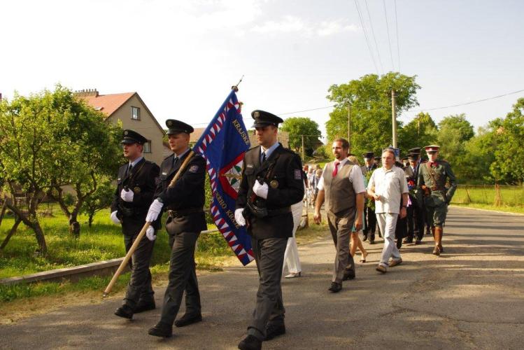 2. vzpomínkový průvod