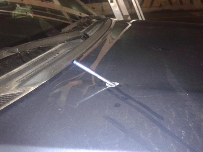 2014-04-25 - útok na polské policisty v Kosovu 1.jpg