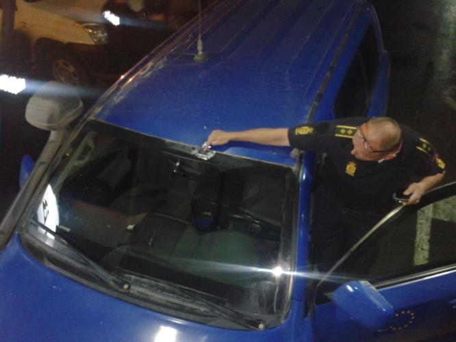 2014-04-25 - útok na polské policisty v Kosovu 3.jpg