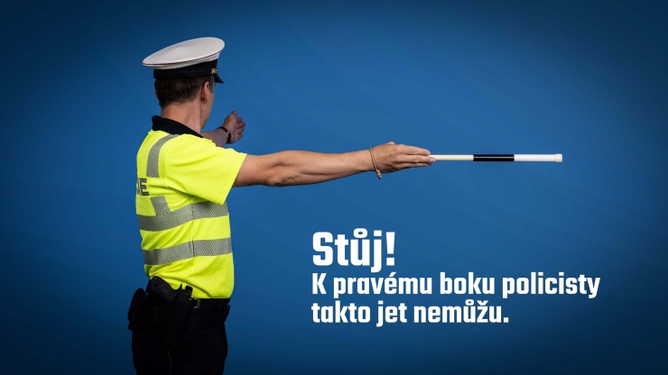 21 Řízení křižovatky policií