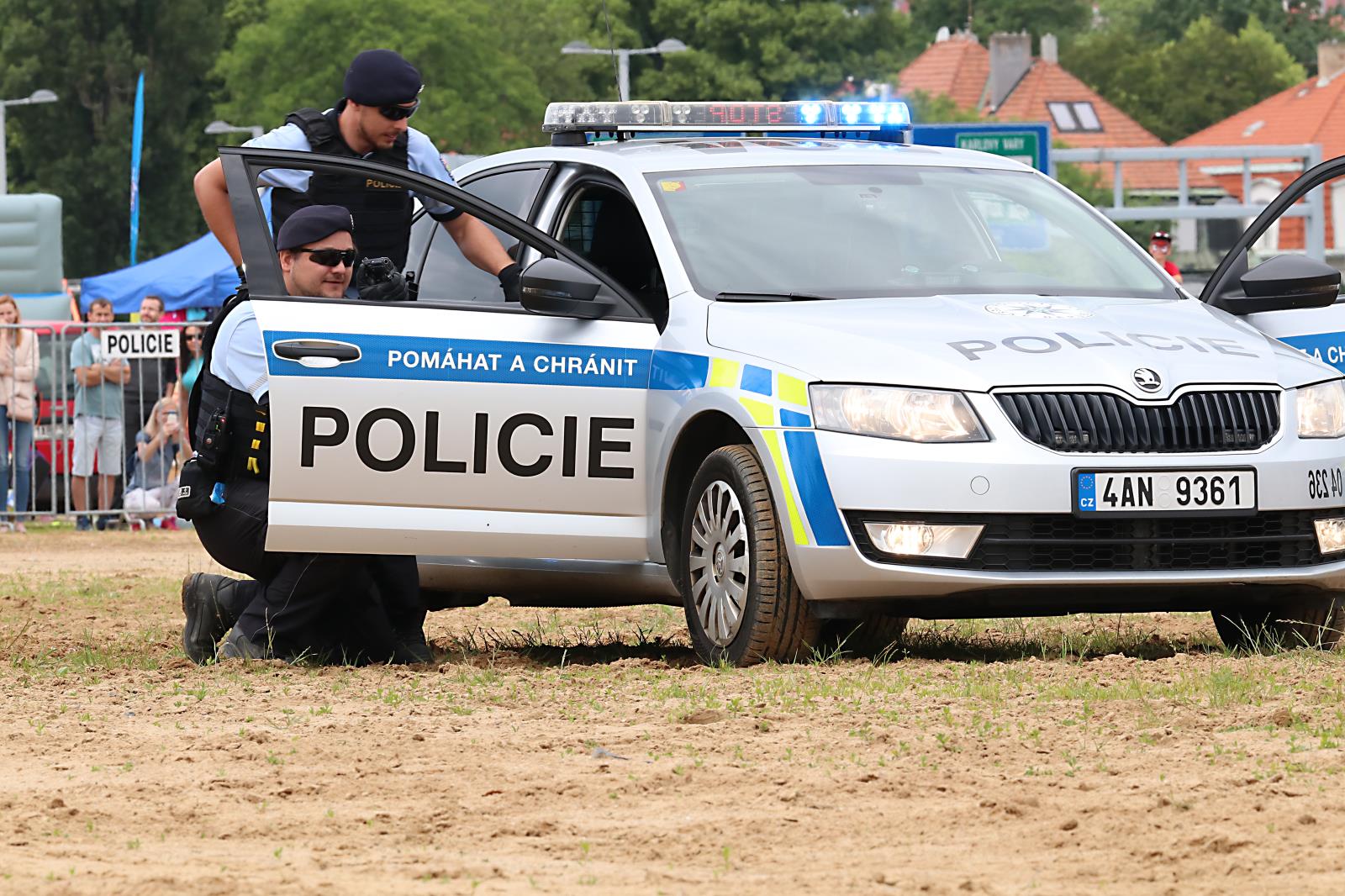 21 XII. den s policií (21).JPG