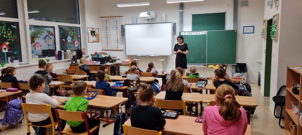 23. ZŠ Jirny 9.3.2023 Dopravní výchova.jpg