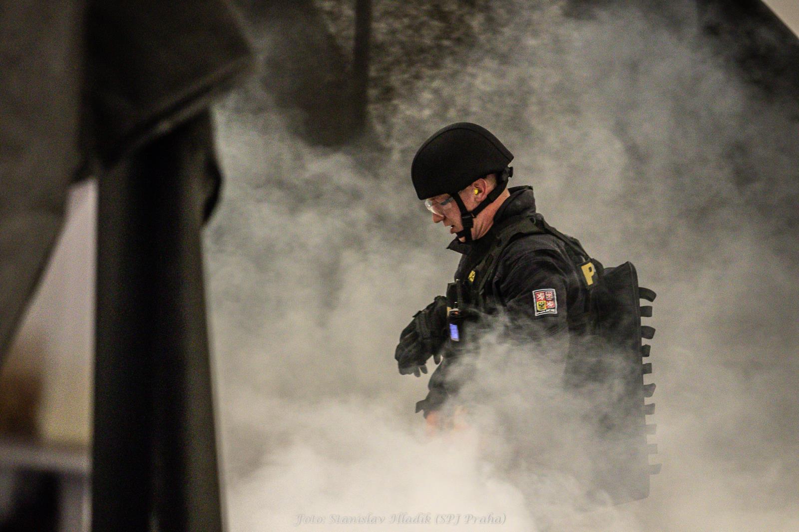 24 cvičení ANDĚL (24).jpg