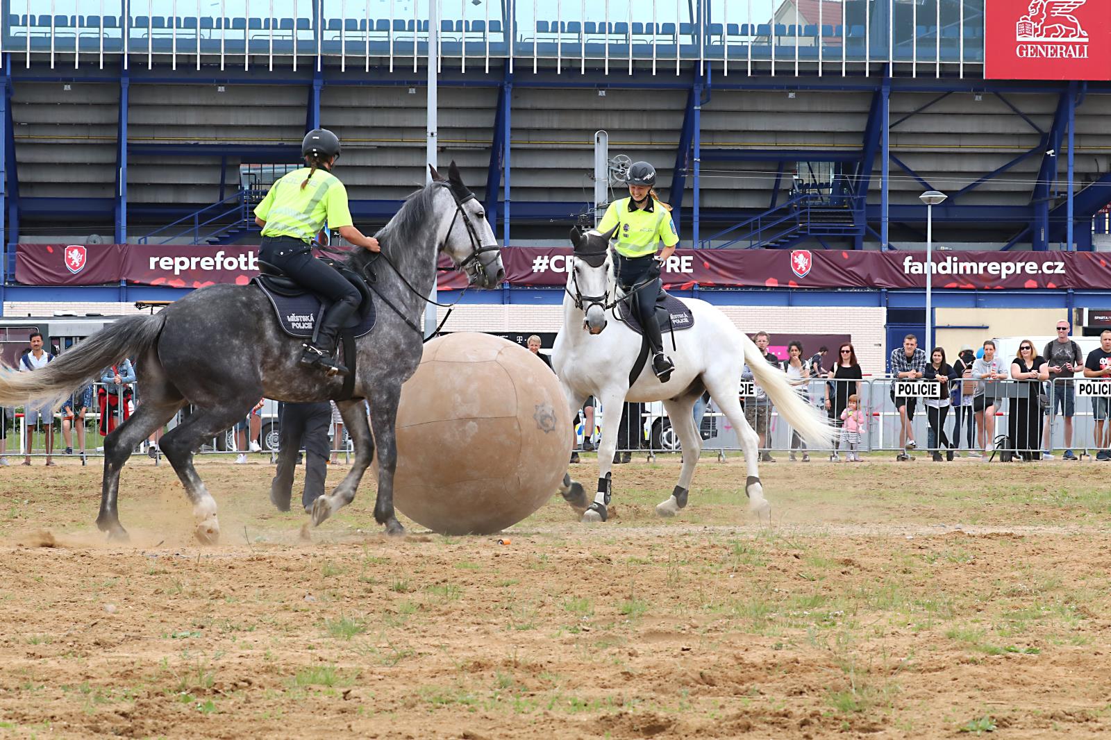 25 XII. den s policií (25).JPG