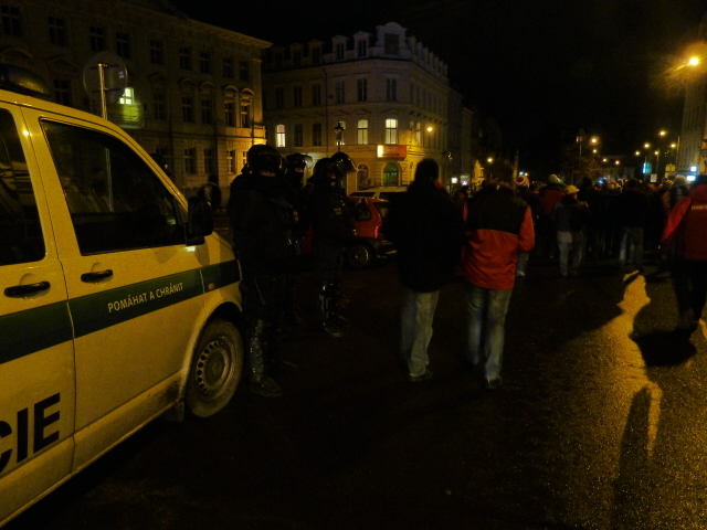 28. 11. 2013