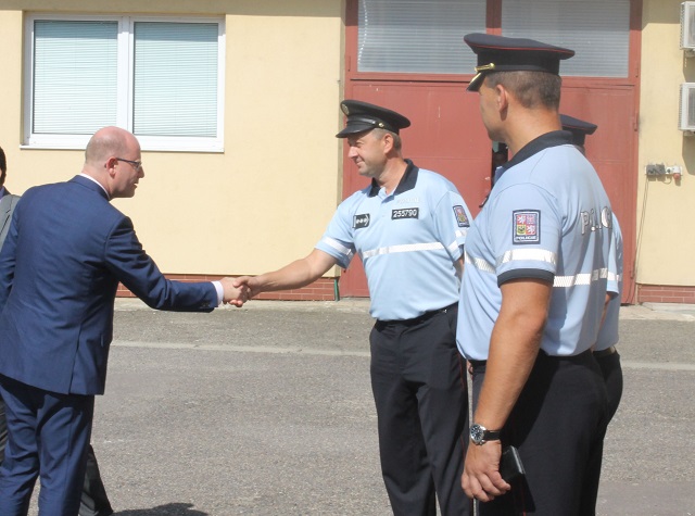 3 BV návštěva premiéra a ministra_3.jpg