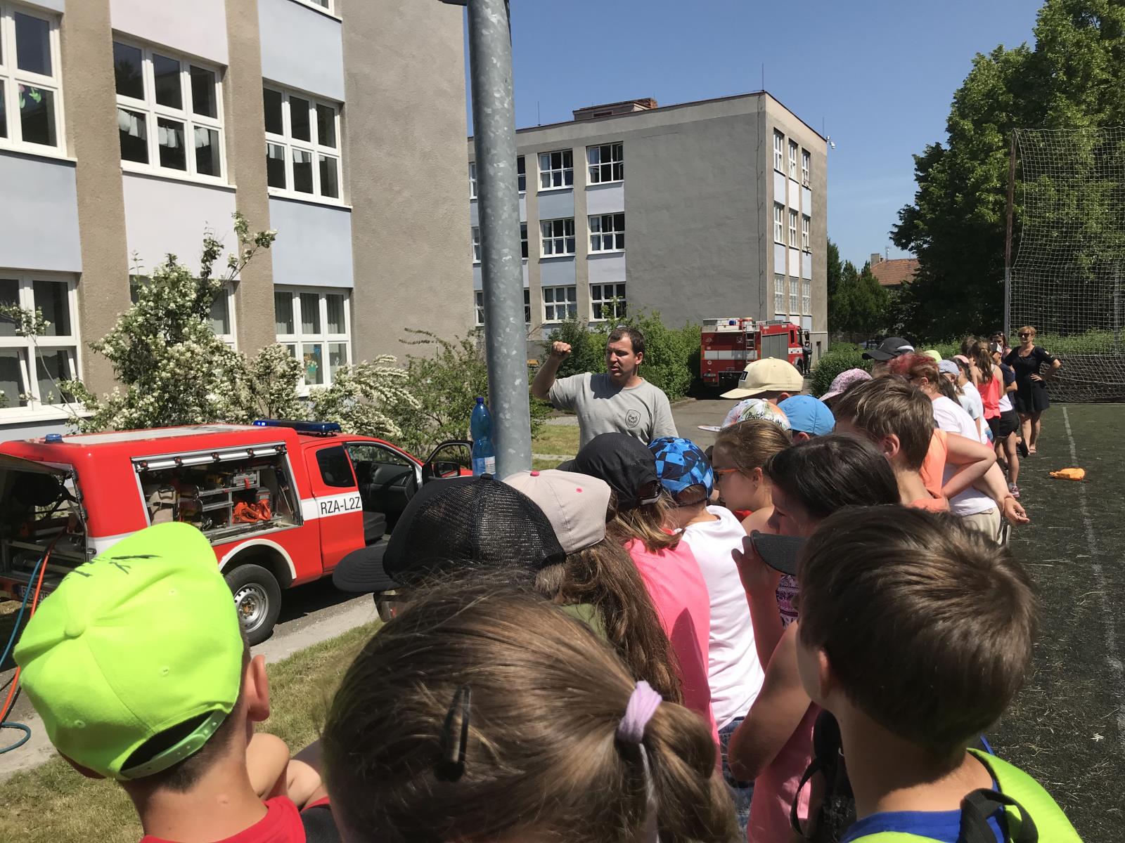 3 Den s HZS a Policií ČR, ZŠ Jižní, 14.6.2019 (3).JPG